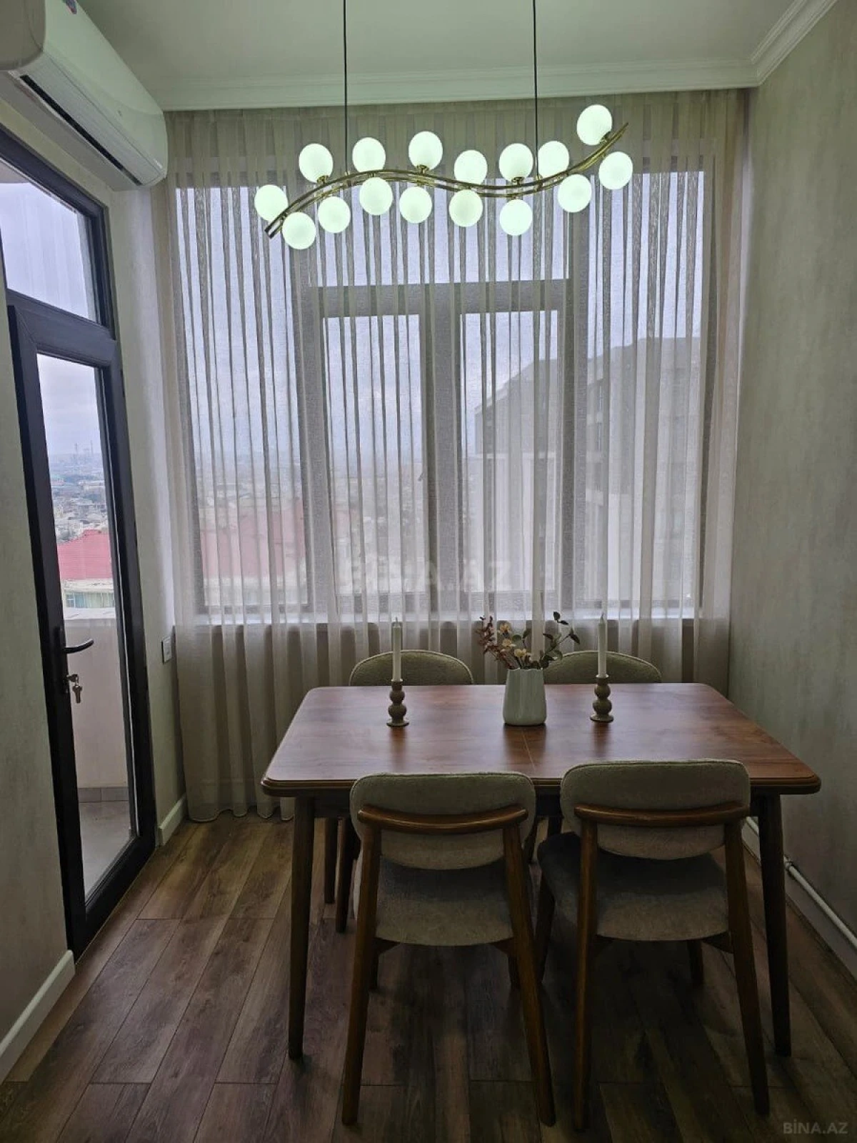 Kirayə verilir 2 otaqlı mənzil 55 m²