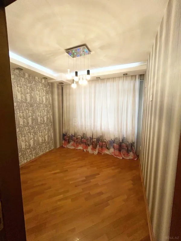 Satılır 3 otaqlı mənzil 85 m²