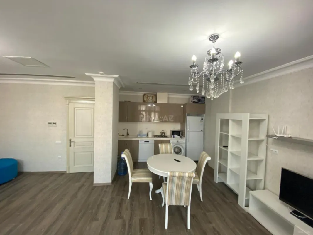 Kirayə verilir 2 otaqlı mənzil 89 m²