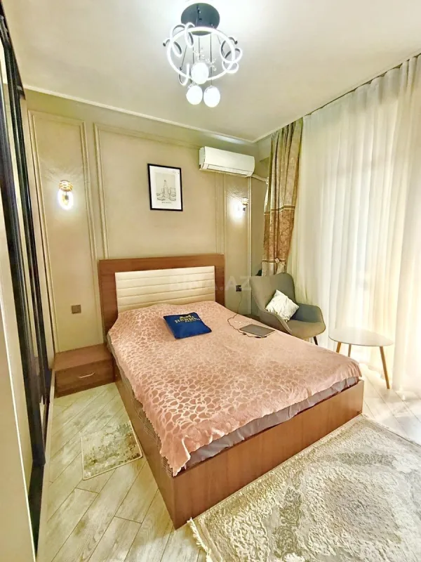 Satılır 2 otaqlı mənzil 60 m²