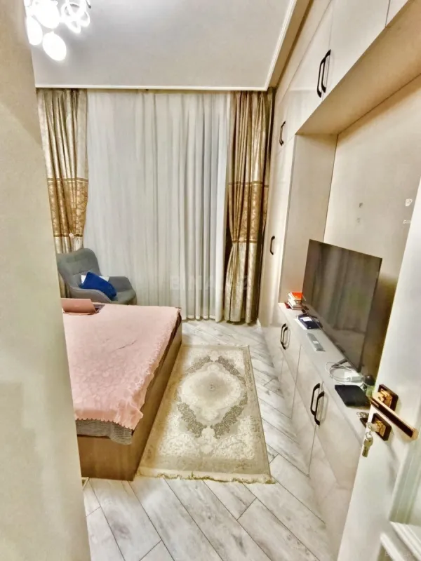Satılır 2 otaqlı mənzil 60 m²