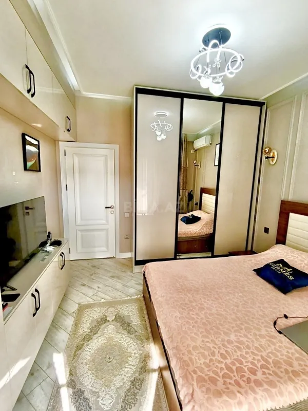 Satılır 2 otaqlı mənzil 60 m²