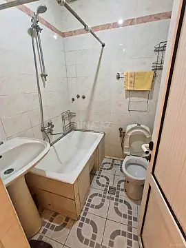 Satılır 2 otaqlı mənzil 70 m²