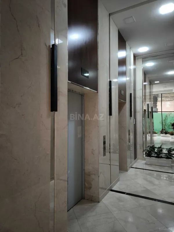 Satılır 2 otaqlı mənzil 78 m²