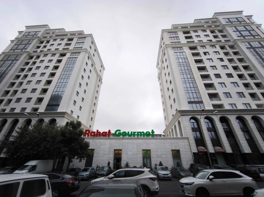 Satılır 2 otaqlı mənzil 78 m²