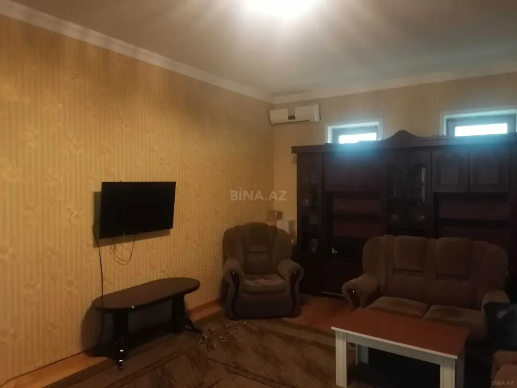Satılır 6 otaqlı həyət evi 330 m²