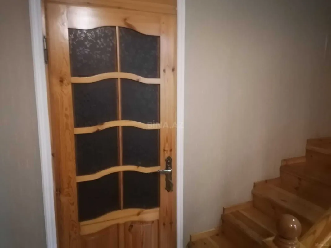 Satılır 6 otaqlı həyət evi 330 m²