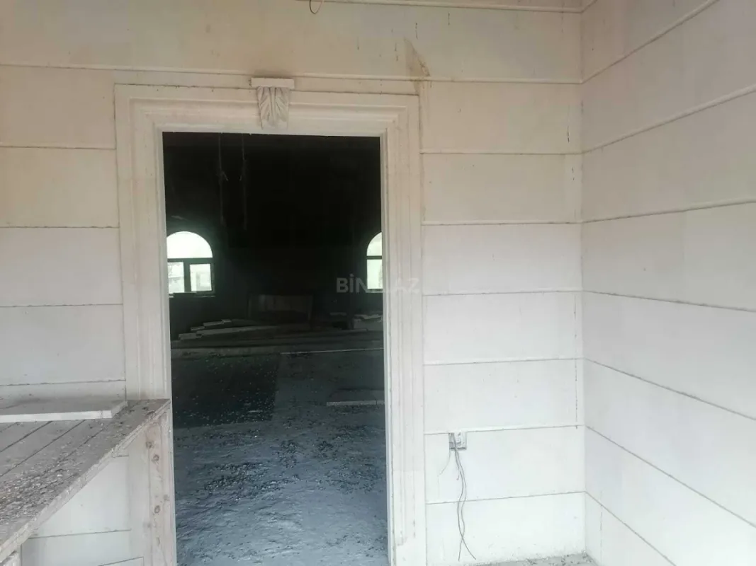 Satılır 6 otaqlı həyət evi 330 m²