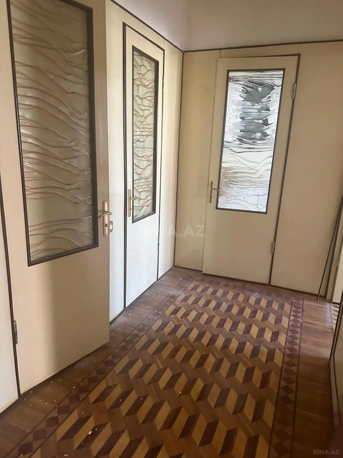Satılır 3 otaqlı mənzil 90 m²