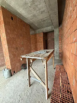 Satılır 2 otaqlı mənzil 91.9 m²