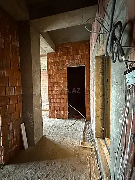 Satılır 2 otaqlı mənzil 91.9 m²