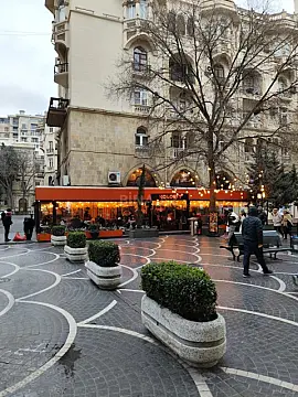 Kirayə verilir 2 otaqlı ofis 65 m² — Bakı, Sahil qəs. 2 otaq 65.00 m²