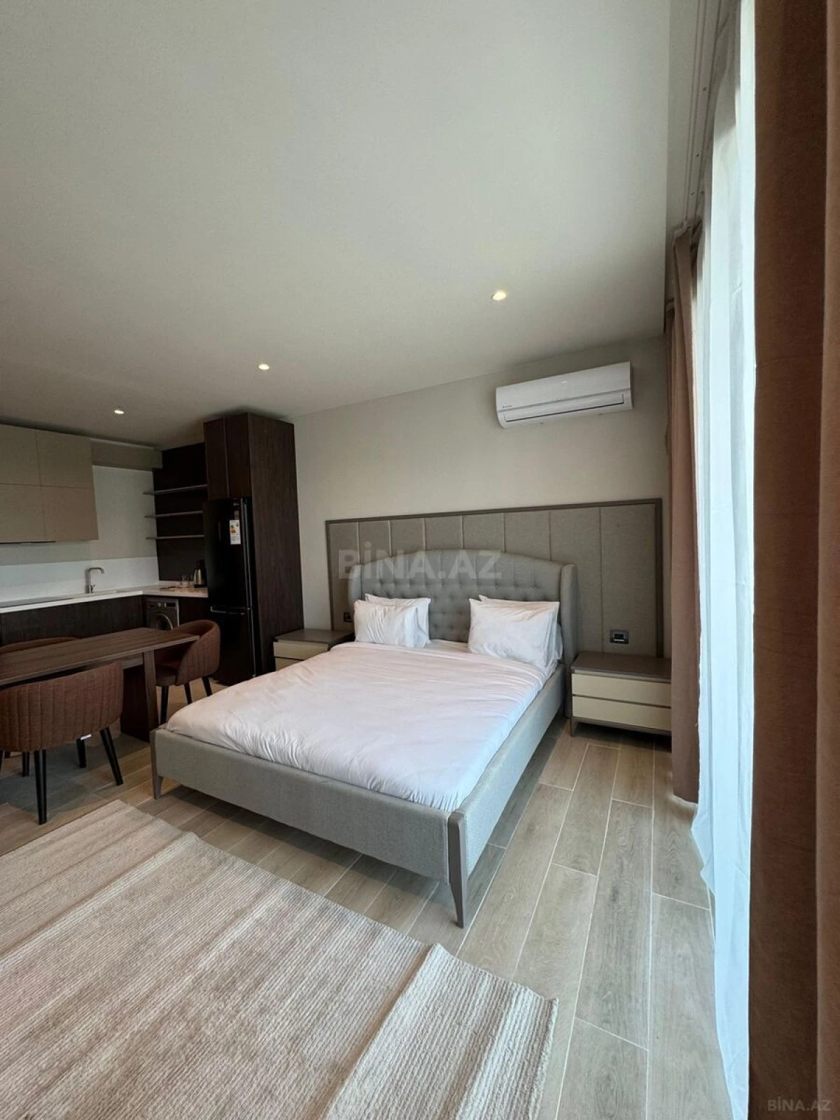 Satılır 1 otaqlı mənzil 57 m²