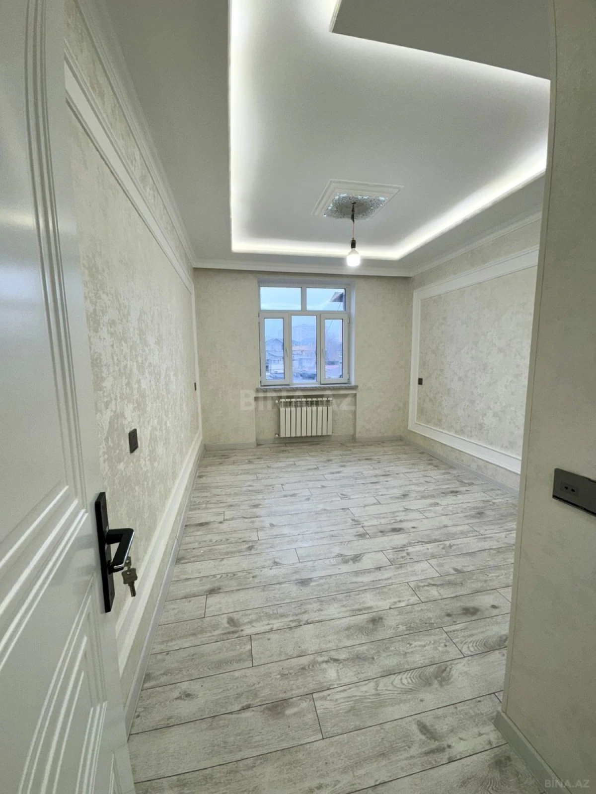 Satılır 2 otaqlı mənzil 67 m²