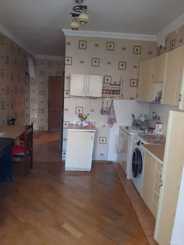 Satılır 3 otaqlı mənzil 80 m²