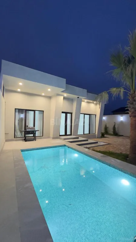 Satılır 4 otaqlı həyət evi 180 m²