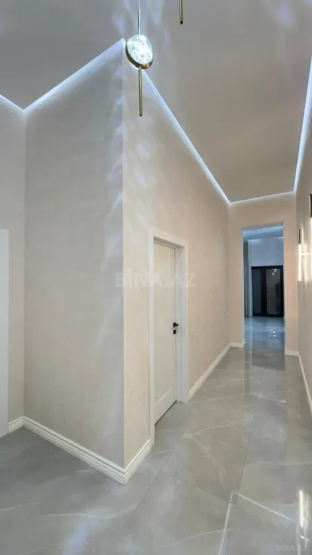 Satılır 4 otaqlı həyət evi 180 m²