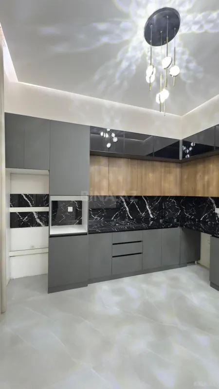 Satılır 4 otaqlı həyət evi 180 m²