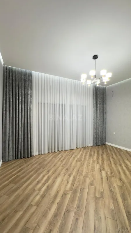 Satılır 4 otaqlı həyət evi 180 m²