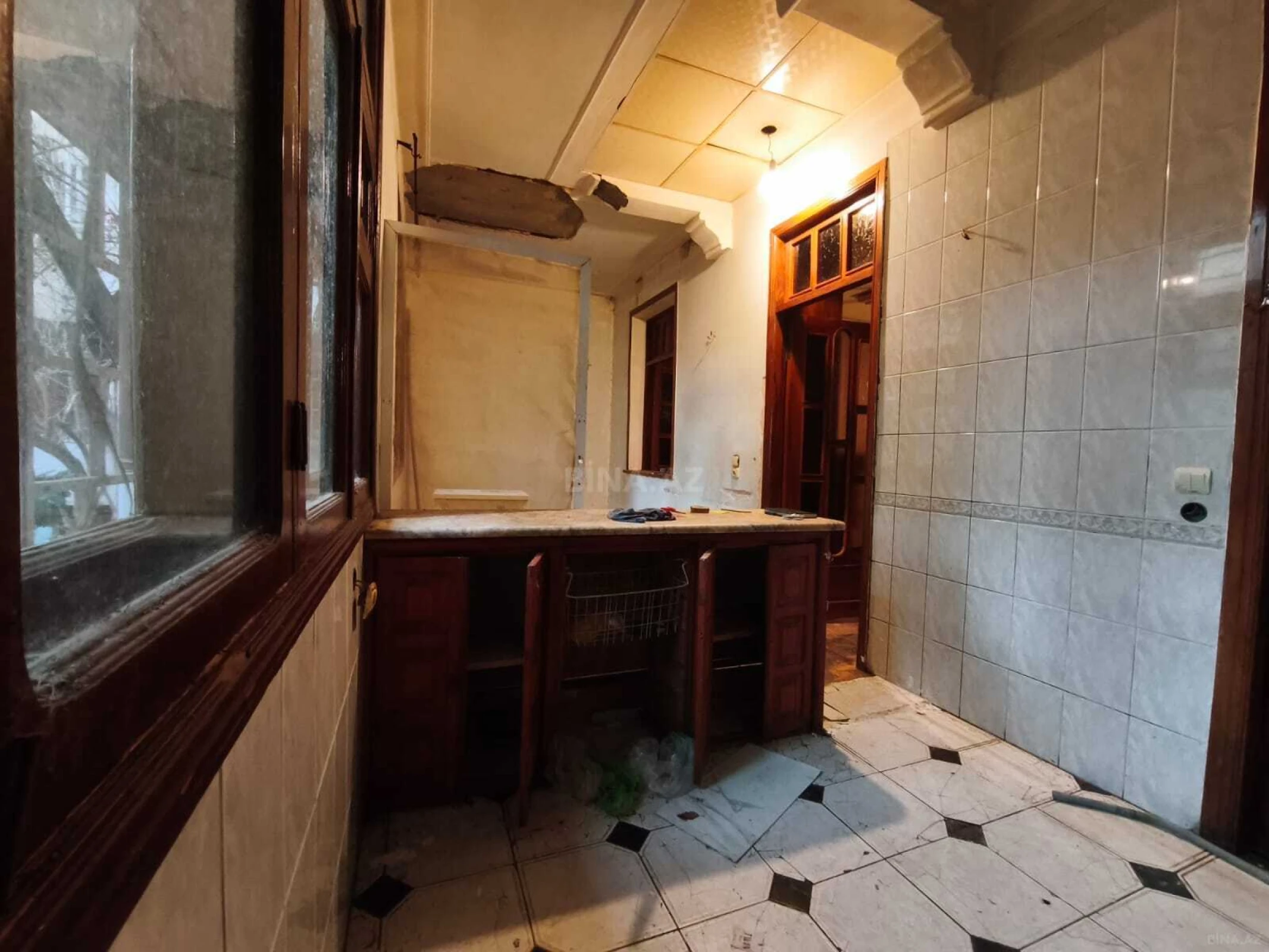 Satılır 3 otaqlı mənzil 140 m²