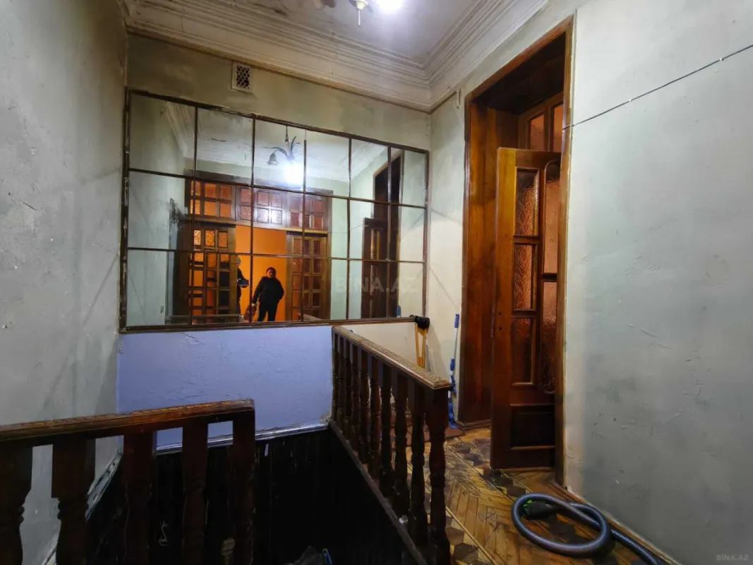 Satılır 3 otaqlı mənzil 140 m²