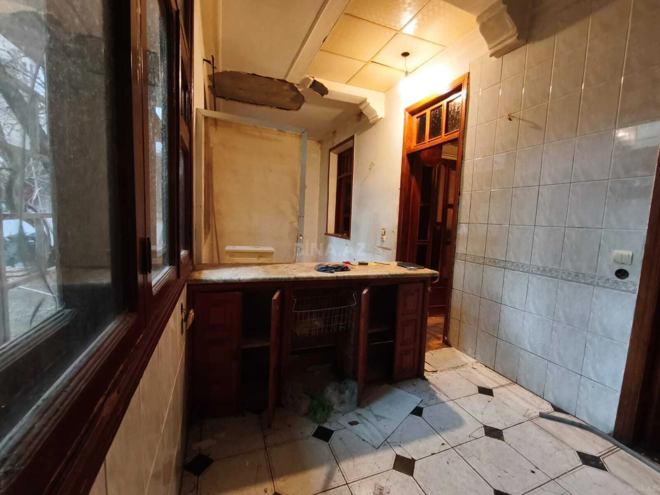 Satılır 3 otaqlı mənzil 140 m²