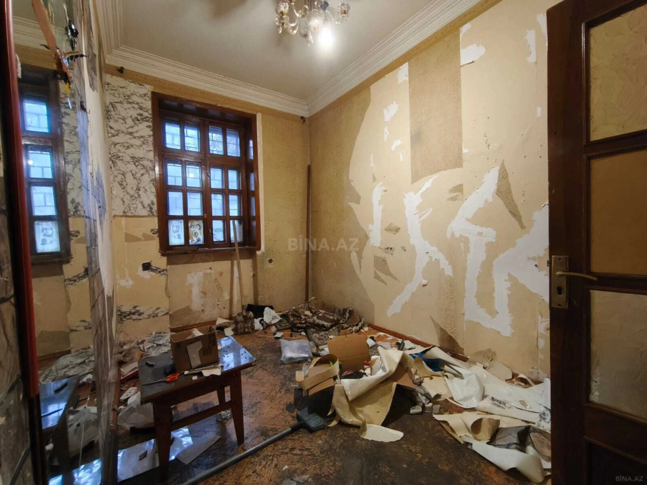 Satılır 3 otaqlı mənzil 140 m²