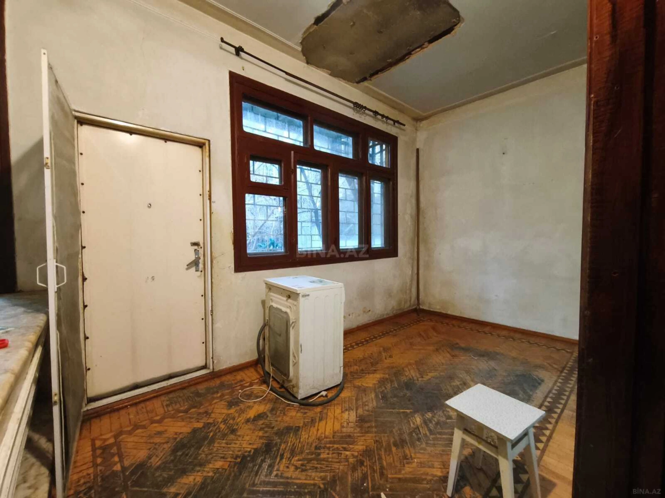 Satılır 3 otaqlı mənzil 140 m²