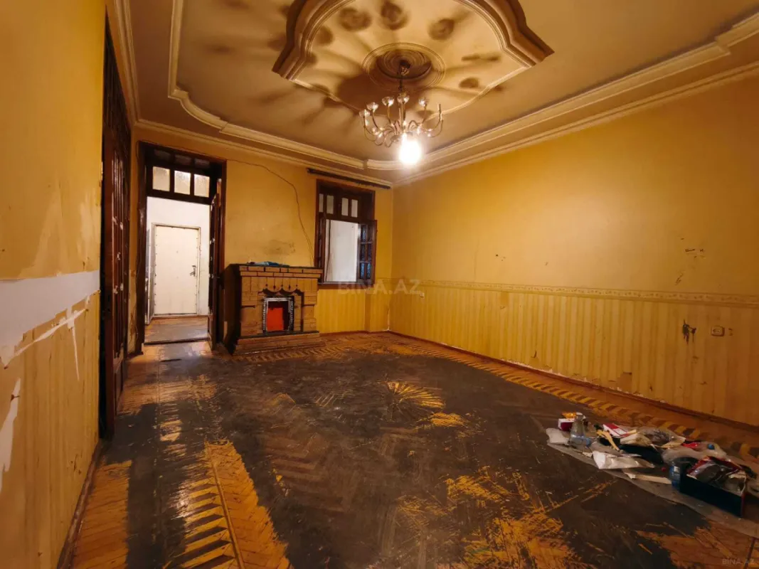 Satılır 3 otaqlı mənzil 140 m²