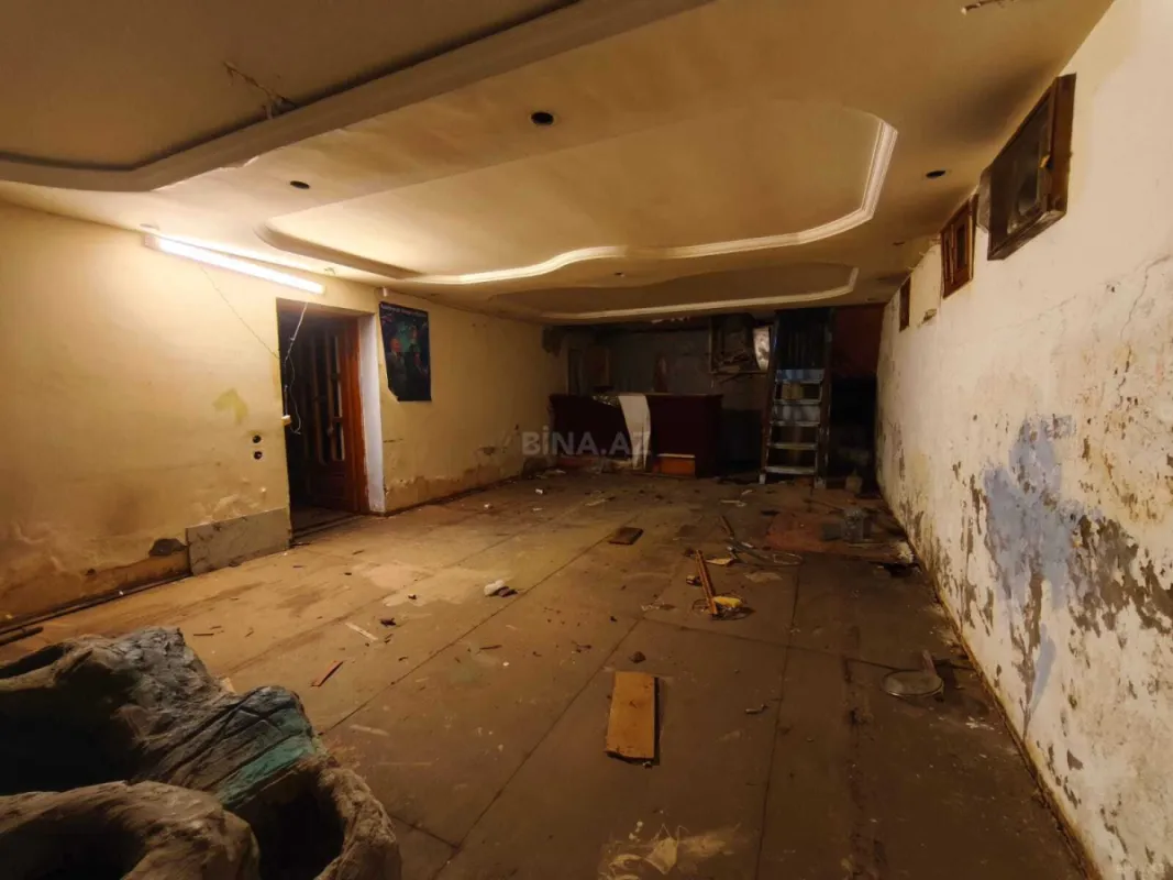 Satılır 3 otaqlı mənzil 140 m²