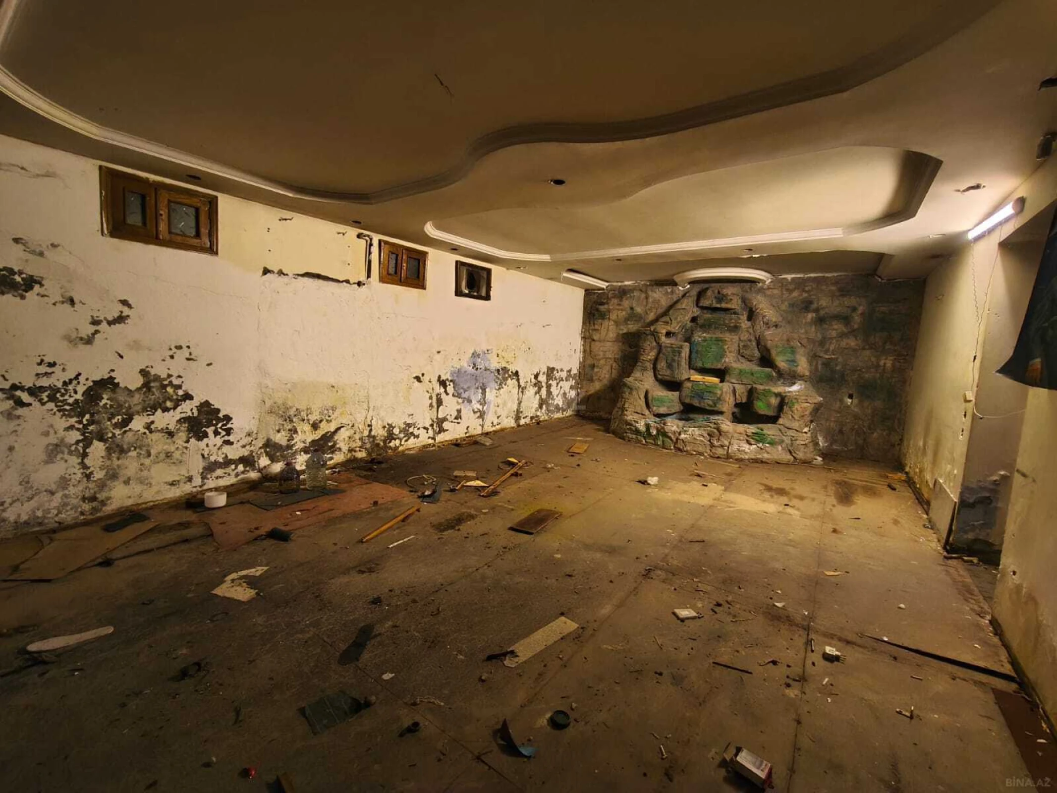 Satılır 3 otaqlı mənzil 140 m²