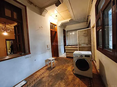 Satılır 3 otaqlı mənzil 140 m²