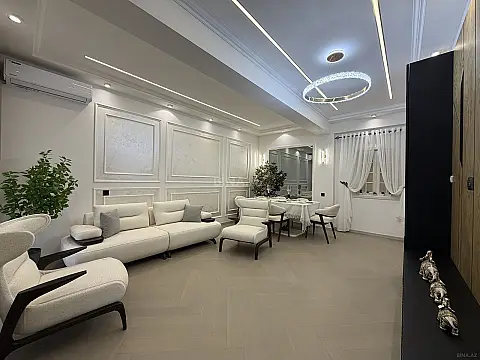 Satılır 3 otaqlı mənzil 104 m²