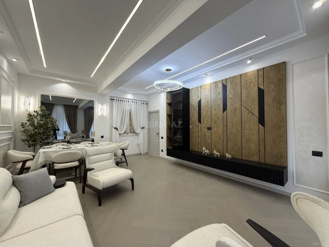 Satılır 3 otaqlı mənzil 104 m²