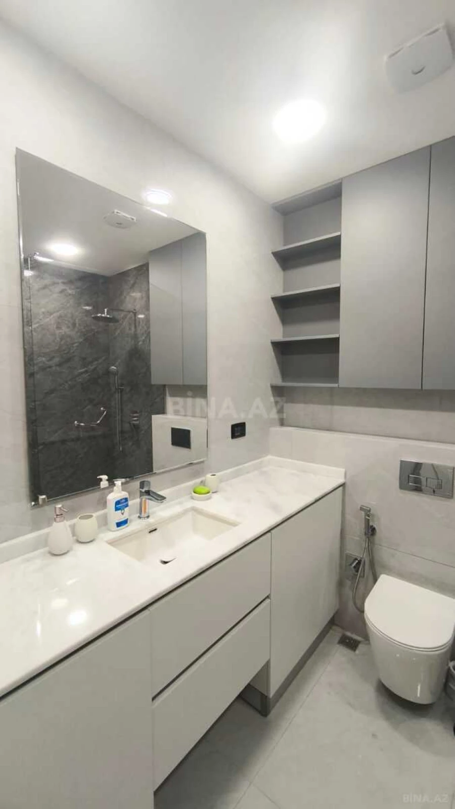 Satılır 3 otaqlı mənzil 92 m²