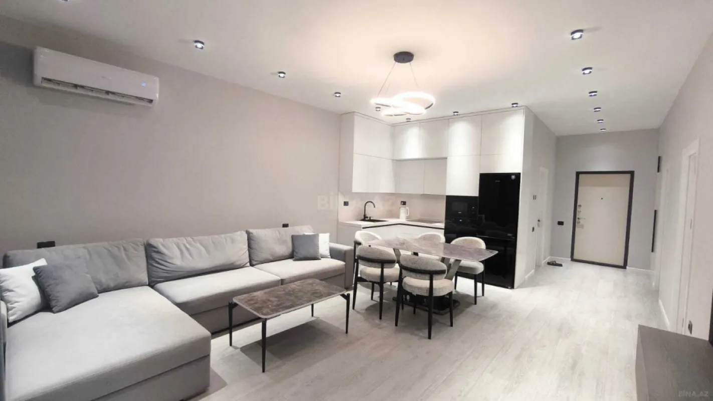 Satılır 3 otaqlı mənzil 92 m²