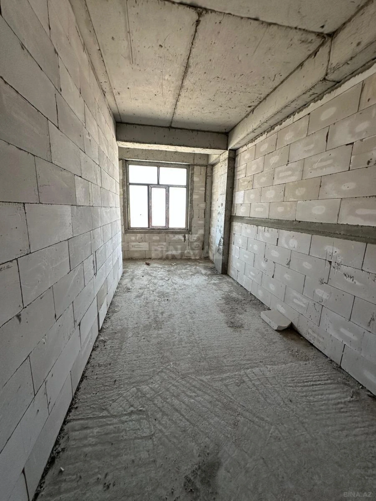 Satılır 2 otaqlı mənzil 115 m²