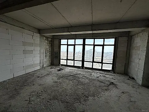 Satılır 2 otaqlı mənzil 115 m²