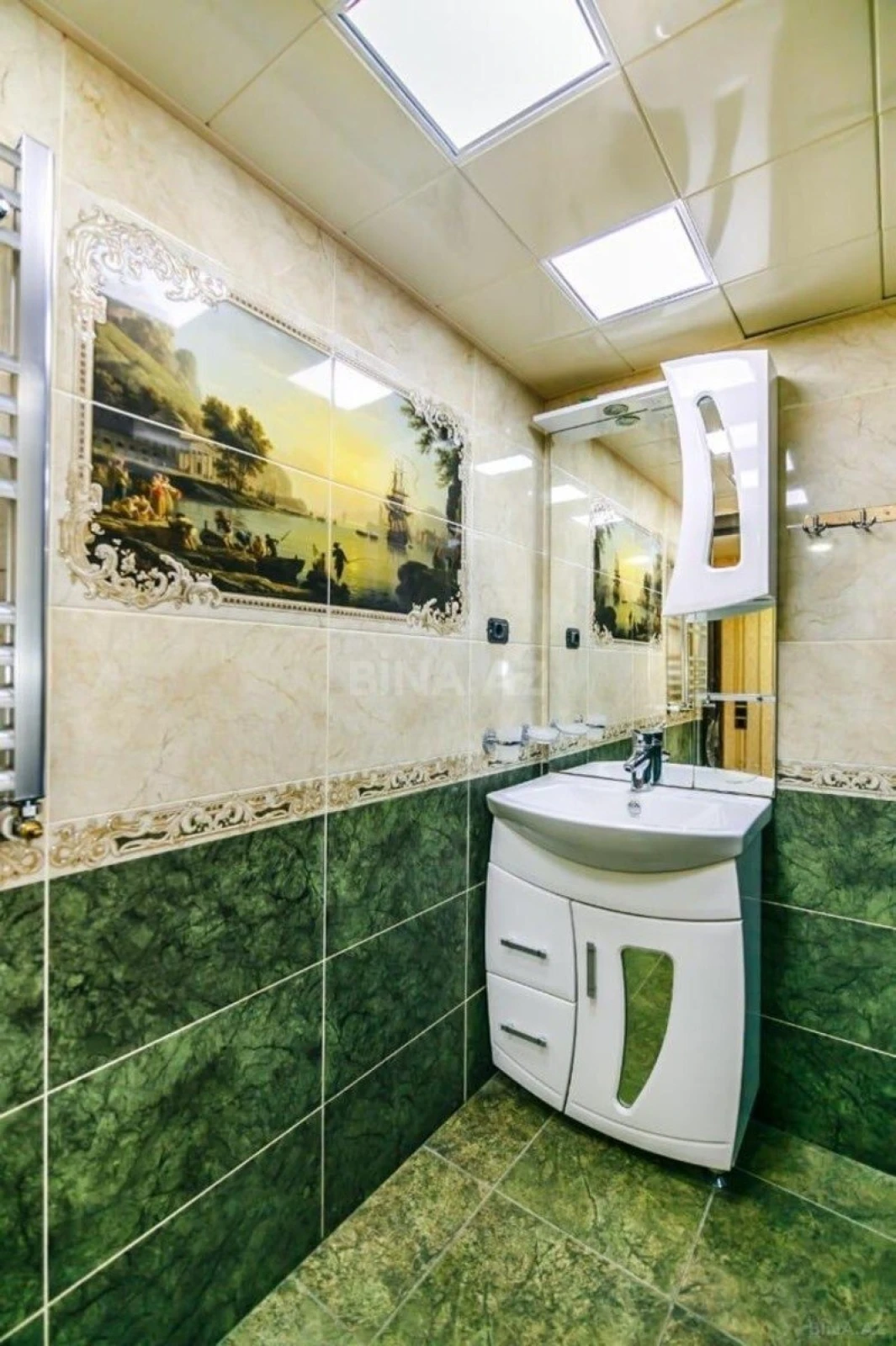 Satılır 4 otaqlı mənzil 100 m²