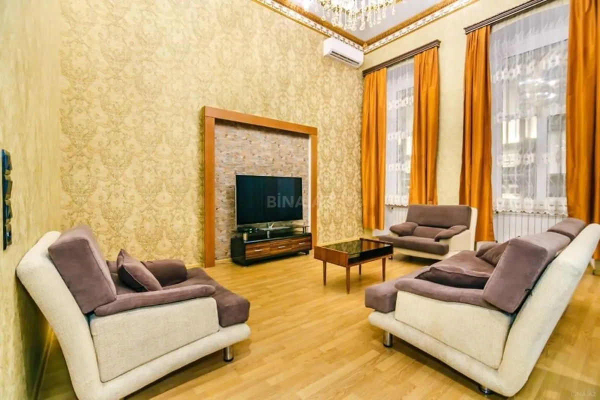 Satılır 4 otaqlı mənzil 100 m²