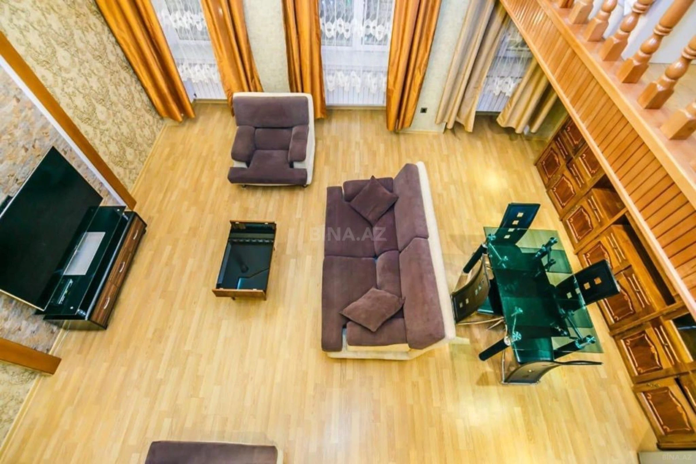 Satılır 4 otaqlı mənzil 100 m²