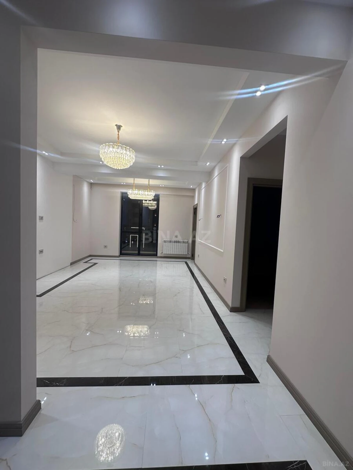 Satılır 4 otaqlı mənzil 129 m²