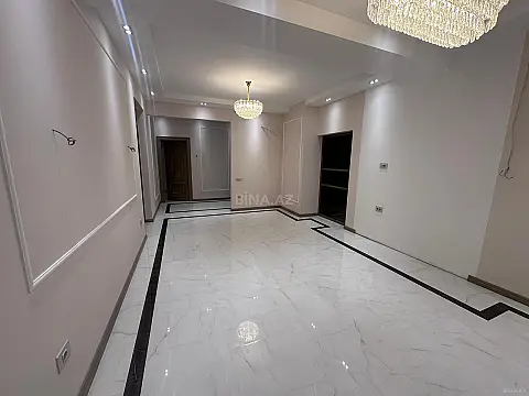 Satılır 4 otaqlı mənzil 129 m²