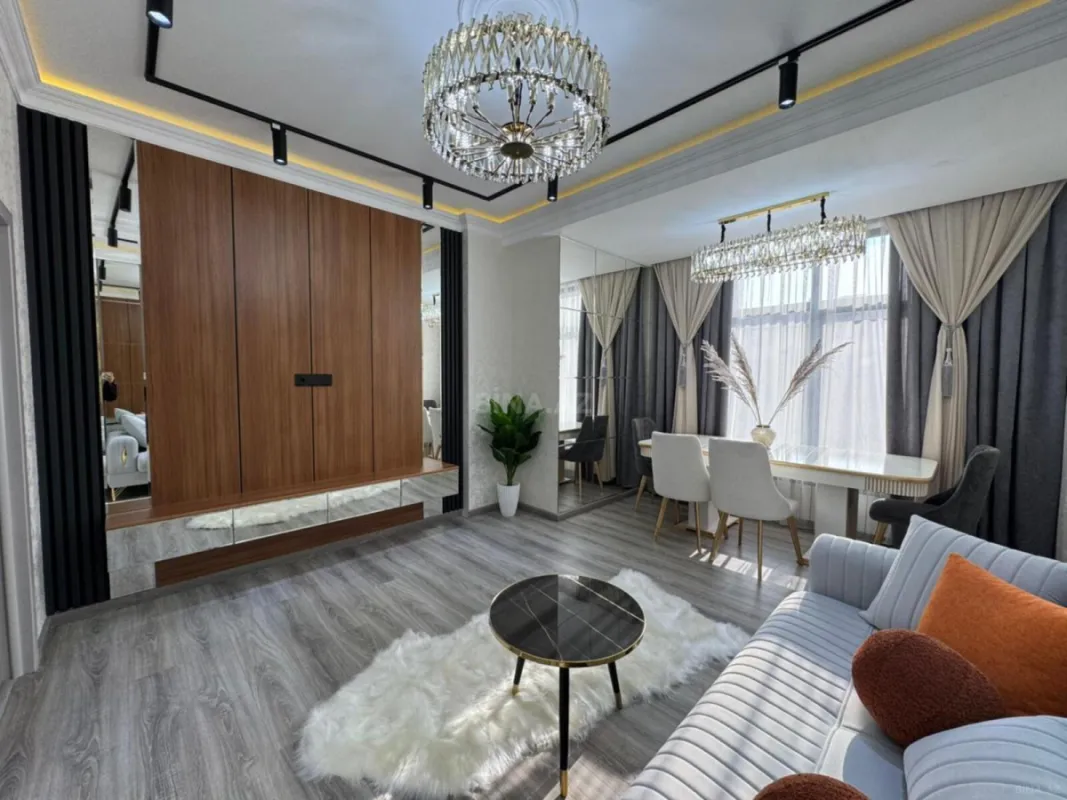 Satılır 2 otaqlı mənzil 85 m²