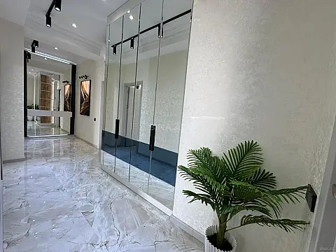 Satılır 2 otaqlı mənzil 85 m²