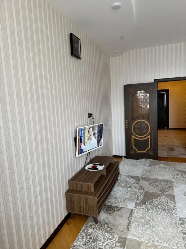 Satılır 3 otaqlı mənzil 118 m²