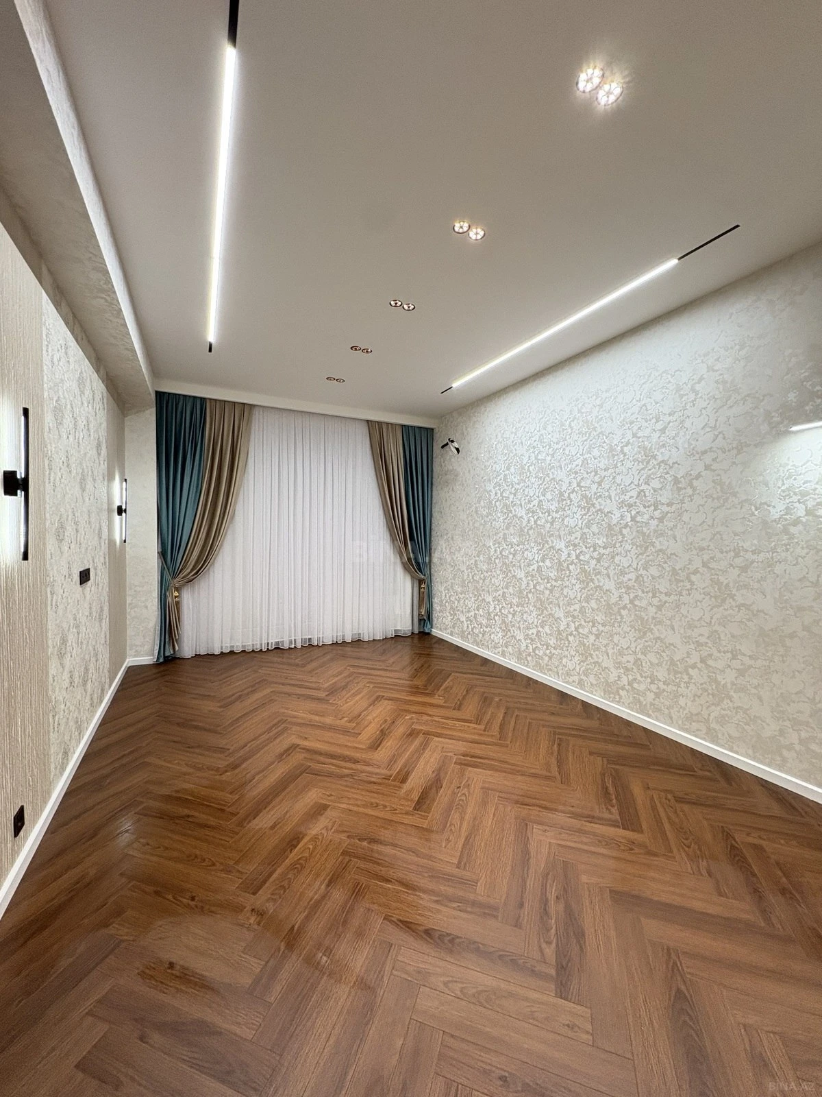 Satılır 3 otaqlı mənzil 96.7 m²