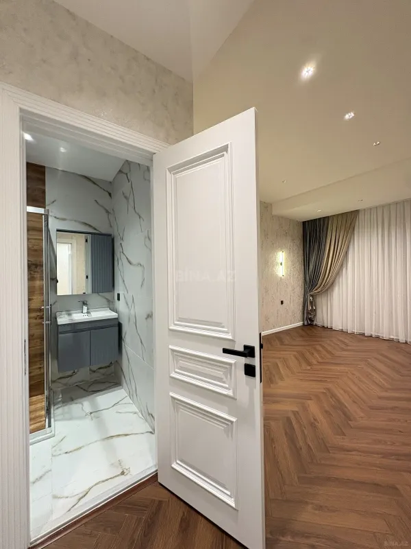 Satılır 3 otaqlı mənzil 96.7 m²