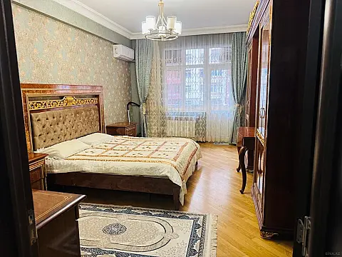 Kirayə verilir 3 otaqlı mənzil 135 m²