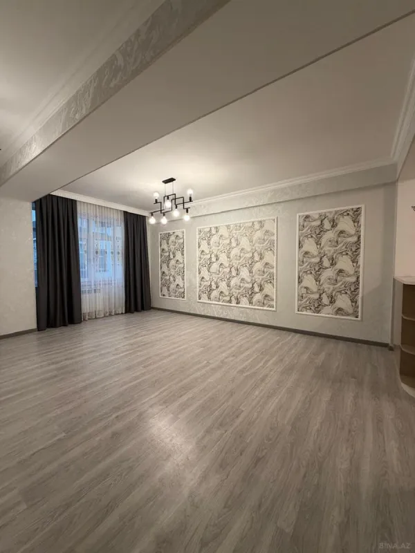 Satılır 3 otaqlı mənzil 82 m²